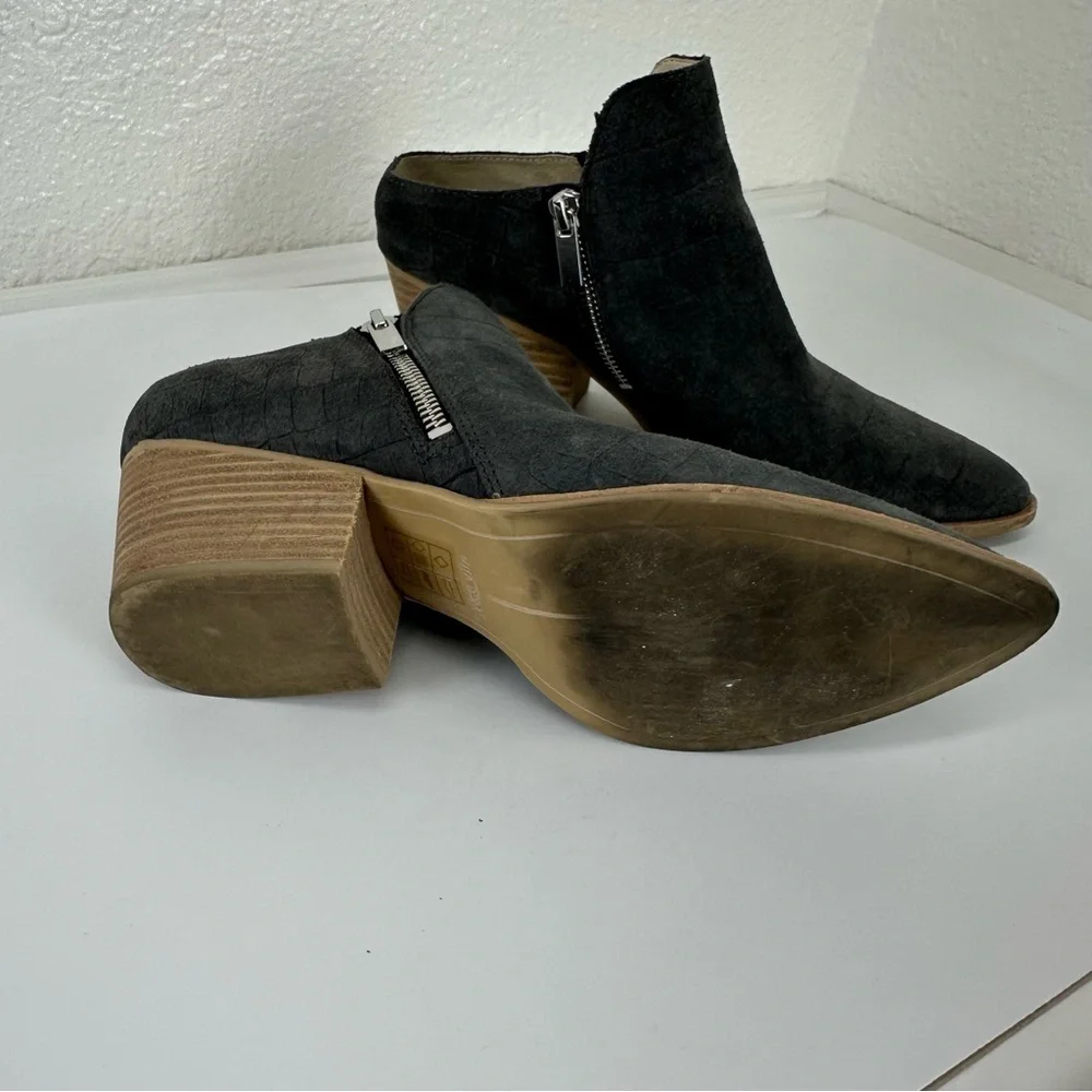 Dolce Vita Gray Suede Croc Almond Toe Closed Toe Heeled Mule Slide Bootie